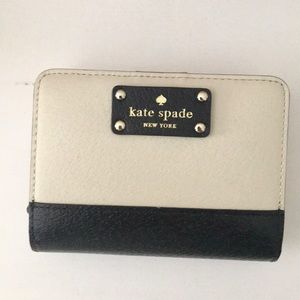 Kate Spade Wallet - BRAND NEW
